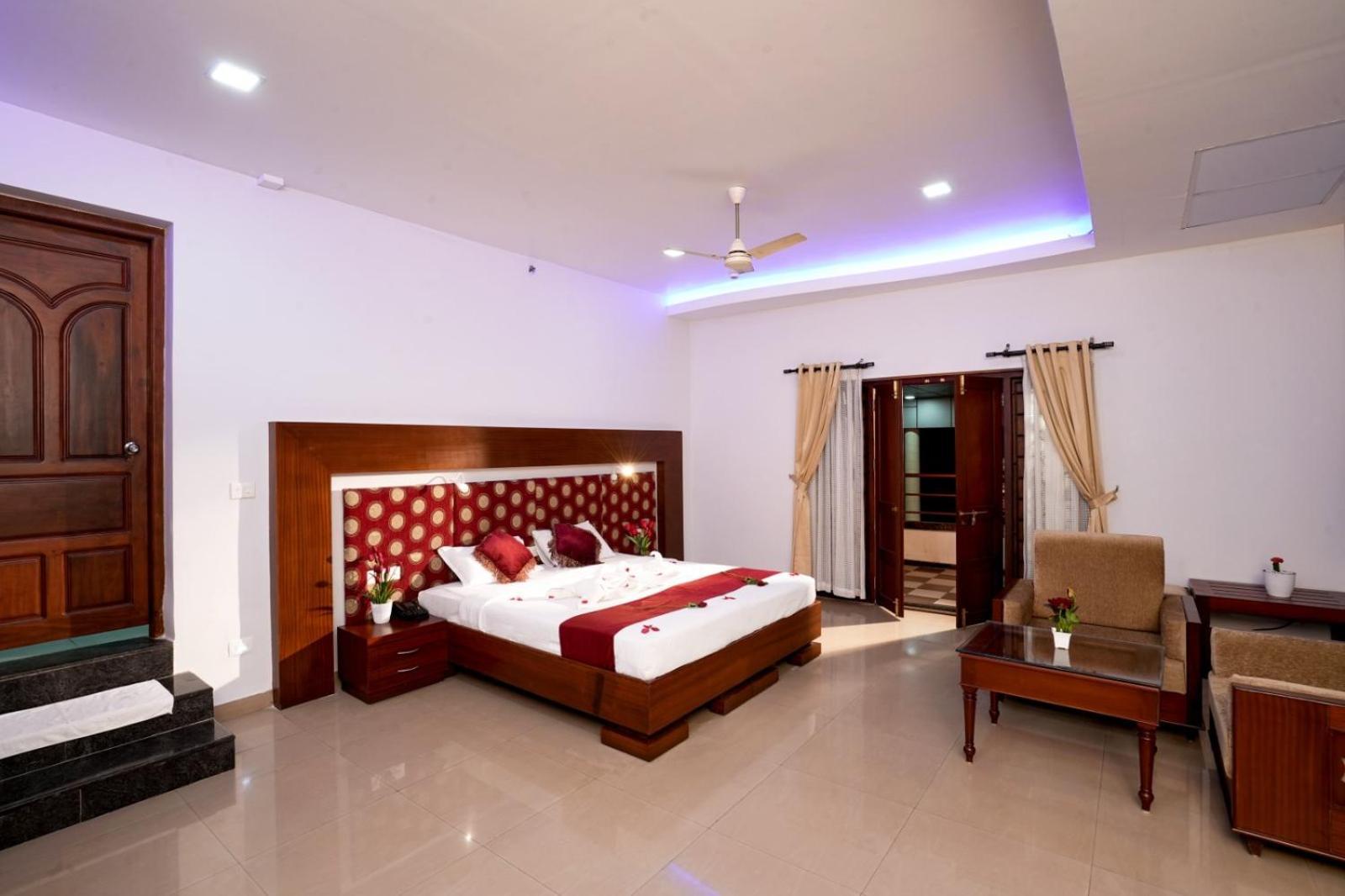 Hotel Empire Residency Tiruvalla Exterior foto